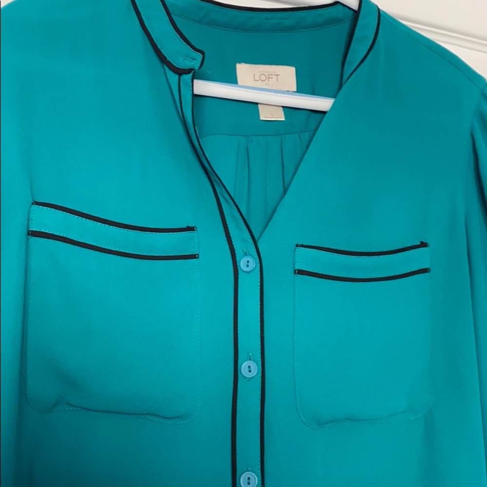 Flowy emerald blouse - Picture 4 of 5